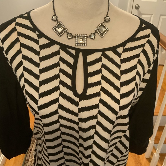 Antilia Femme Tops - NWOT woman’s black and white top size medium.